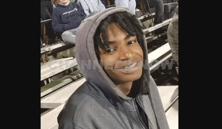 Demetrious’s Death: 18-Year-Old Killed in Fatal Shooting in Orange, Texas; 13-Year-Old Arrested for Murder  On the afternoon of Monday, January 15, 2025, tragedy struck in the Roselawn neighborhood of Orange, Texas, as 18-year-old Demetrious “Demi” Braud of Beaumont was fatally shot. The shooting, which occurred in the 400 block of Hydrangea Avenue, near Bluebonnet Drive, has left the community in shock and disbelief. Authorities have since confirmed that a 13-year-old boy has been arrested and charged with the murder in connection with Braud’s death