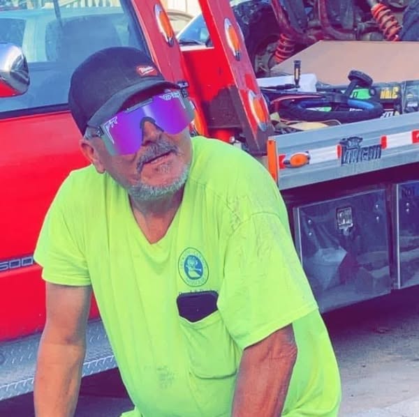 Everett Carter, 61, Killed in Tragic Snowstorm Accident: Jackson County Public Works Employee Dies After Being Struck by His Own Truck – A Community Grieves #BreakingNews #PublicWorks