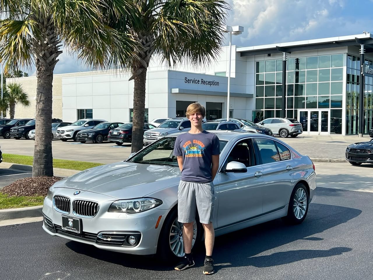 18-Year-Old Braden Hinson Dies After Jumping From Moving Car in North Myrtle Beach, South Carolina  North Myrtle Beach, South Carolina: Teen Dies After Jumping From Moving Car  It is with great sorrow that we report the tragic death of 18-year-old Braden Hinson, who lost his life in a horrific incident late Saturday night, January 10th, 2025, in North Myrtle Beach, South Carolina. Braden’s life was cut short after he jumped from a moving car on Oak Marsh Lane, just moments before 10 p.m. Despite the quick response of emergency services and his transport to Grand Strand Regional Medical Center, Braden tragically succumbed to his injuries shortly thereafter