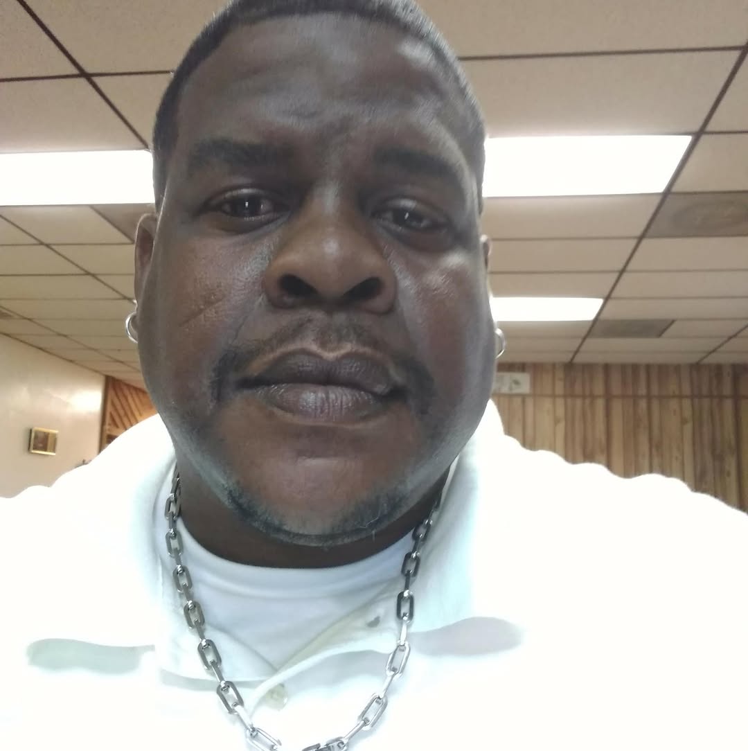 Lamar Coleman, 49-Year-Old Birmingham Man Killed in Single-Car Wreck in Tarrant, Birmingham, AL: A Detailed Account of the Tragic Accident on Old Pinson Hwy at Depot Street  On the night of Saturday, January 10, 2025, tragedy struck in the city of Birmingham, Alabama, when a 49-year-old local man, Lamar Coleman, lost his life in a single-car wreck on Old Pinson Hwy at Depot Street in the nearby Tarrant community